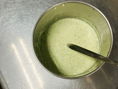 まかないブロッコリー食べるスープ